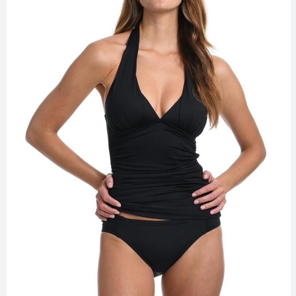 La Blanca Elegant Black Top Size 4